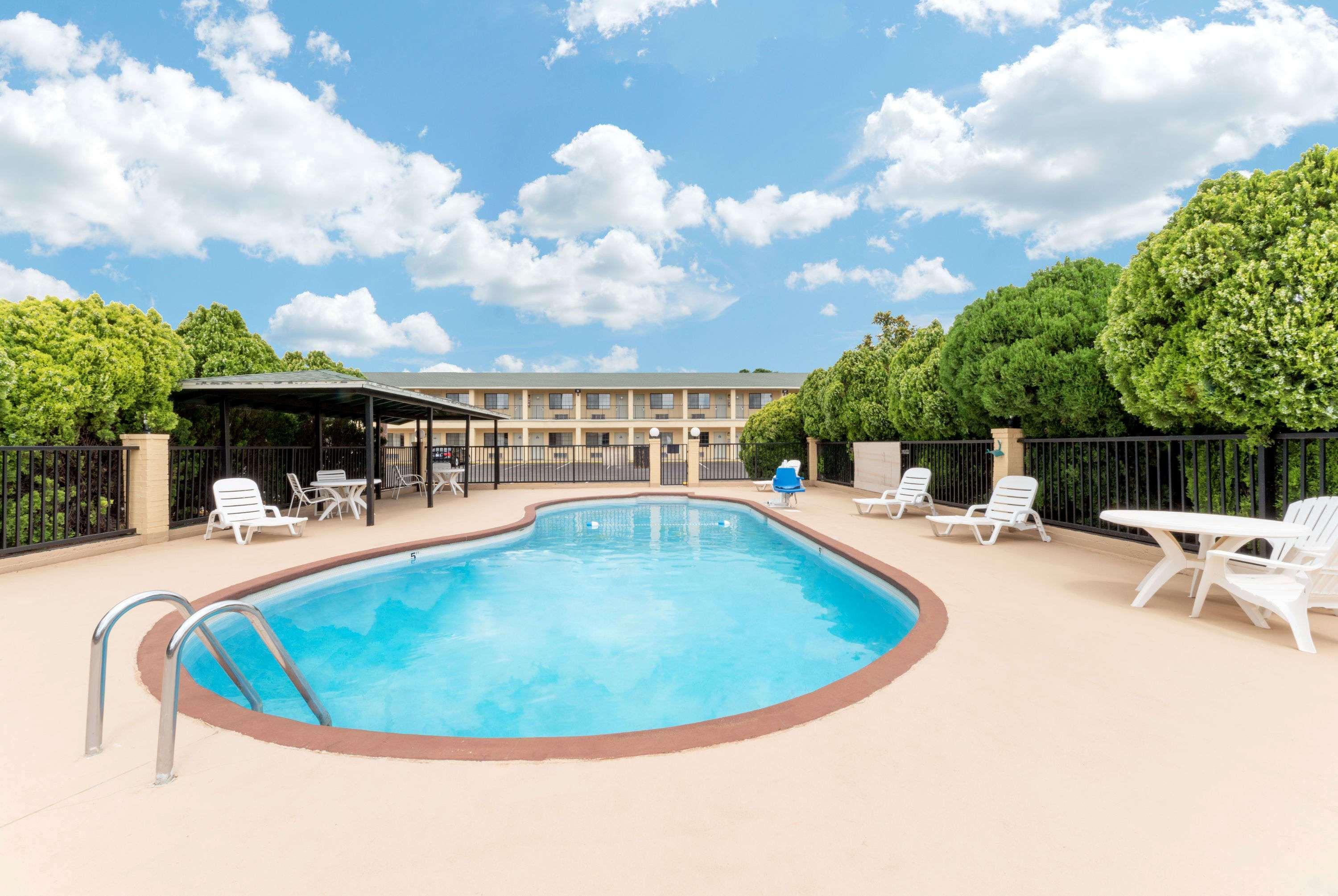 Days Inn By Wyndham Snyder Extérieur photo